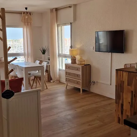 Апартаменты Cosy Avec Vue Port Агд