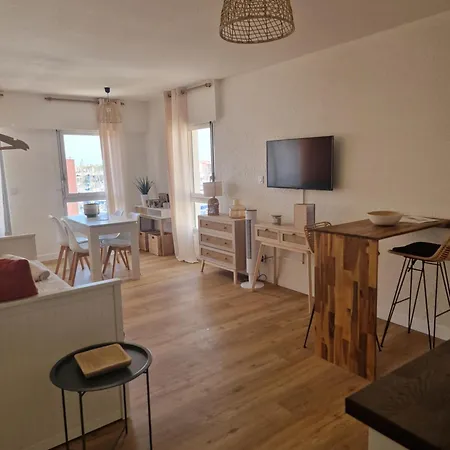 Апартаменты Cosy Avec Vue Port